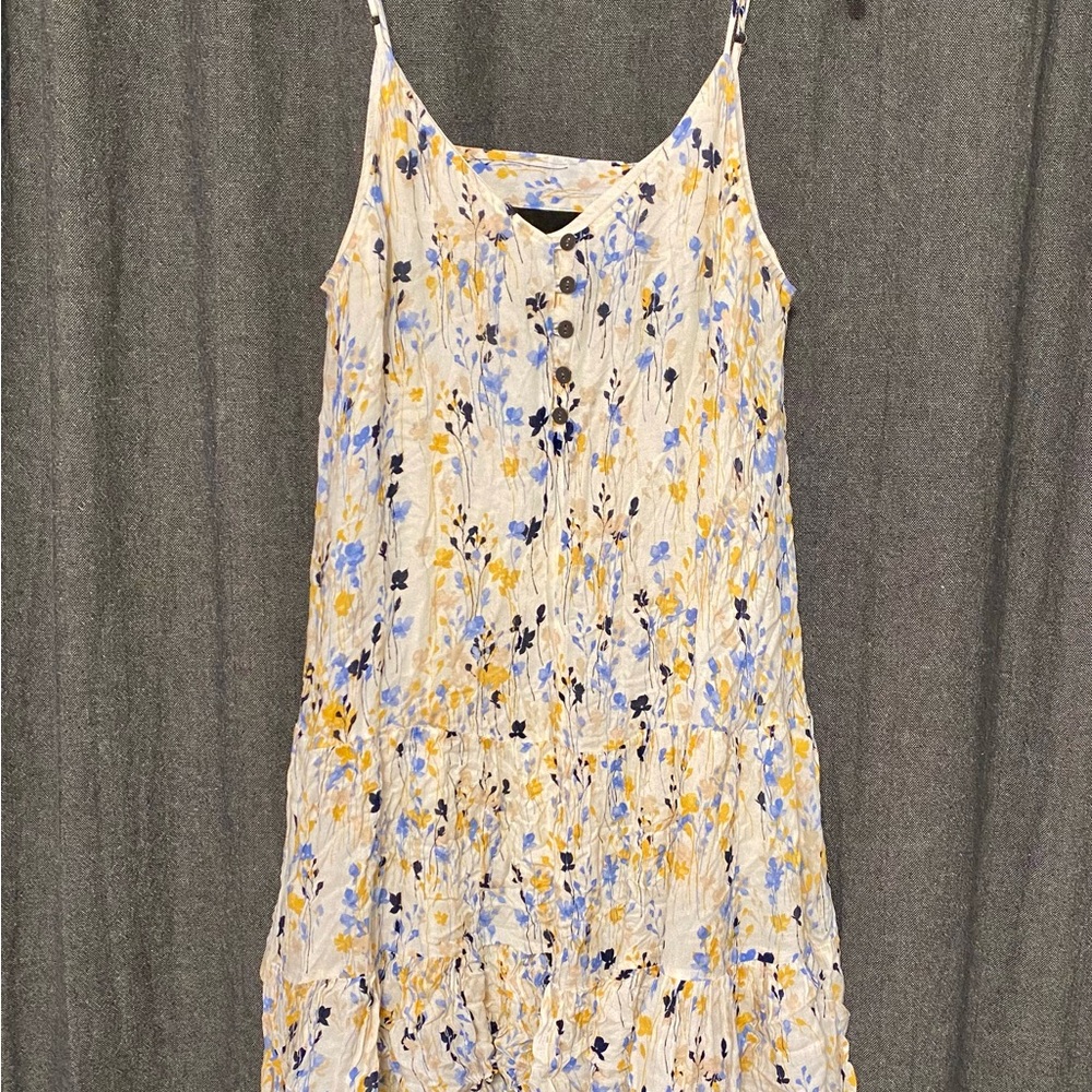 Chic Floral Button-Down Midi Dress
